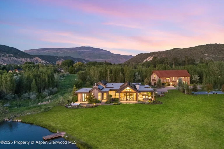 33 Saint Finnbar Farm Road, Carbondale, CO